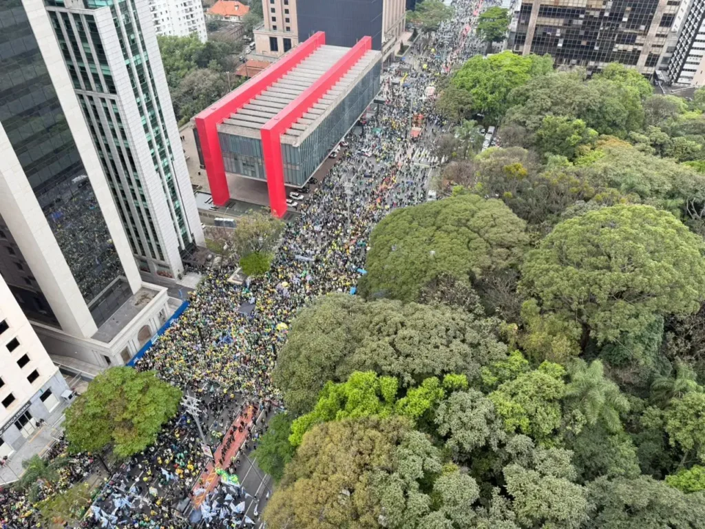 Atos da direita pelo país pedem saída de Moraes imediatamente