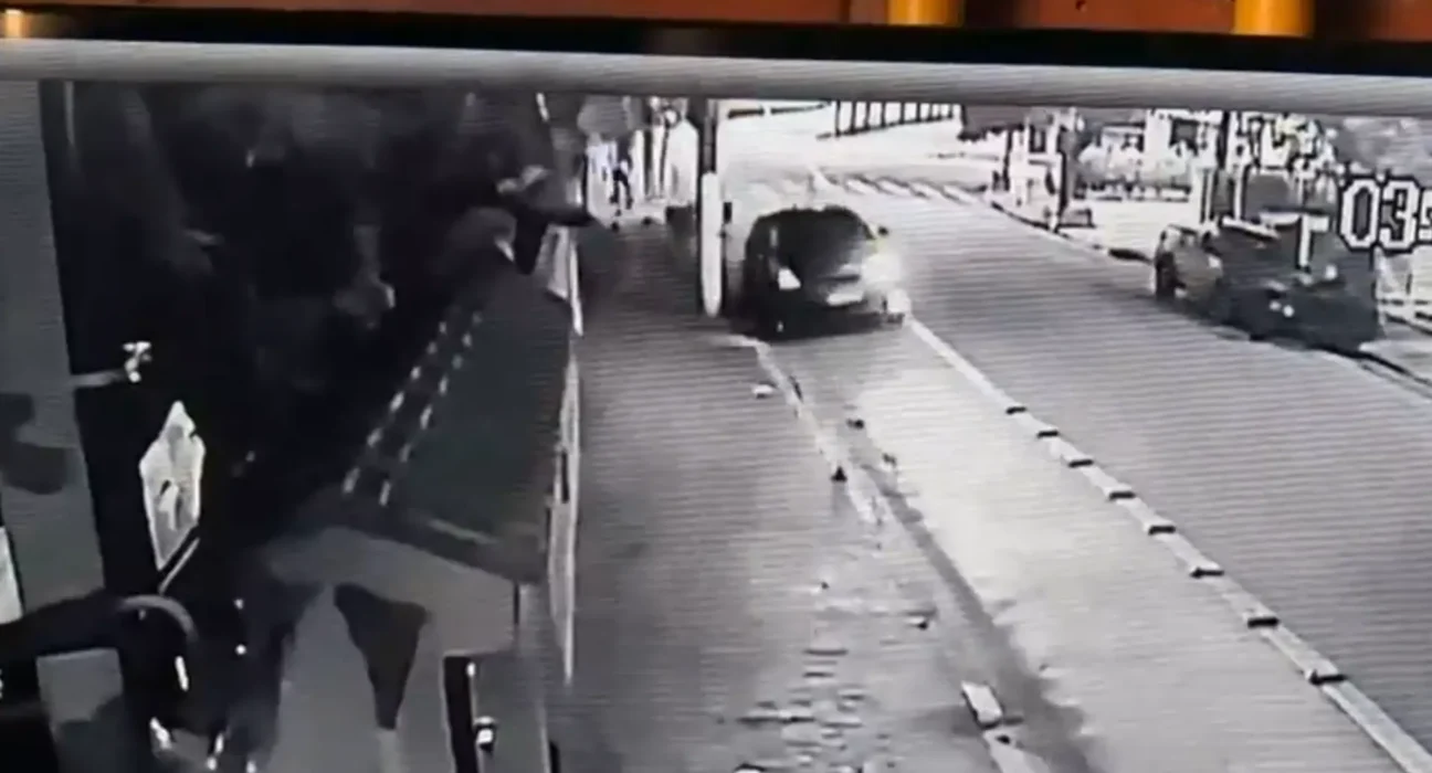 Vídeo mostra suspeitos fugindo após atropelarem ciclista no SP