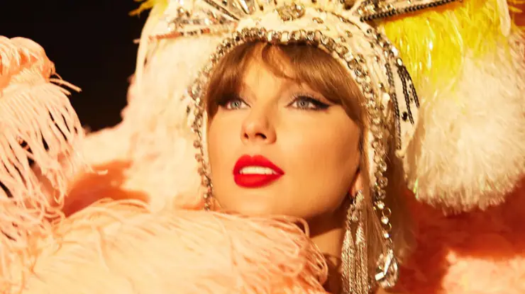 Taylor Swift anuncia 4 músicas em nova versão do "The Life of a Showgirl"