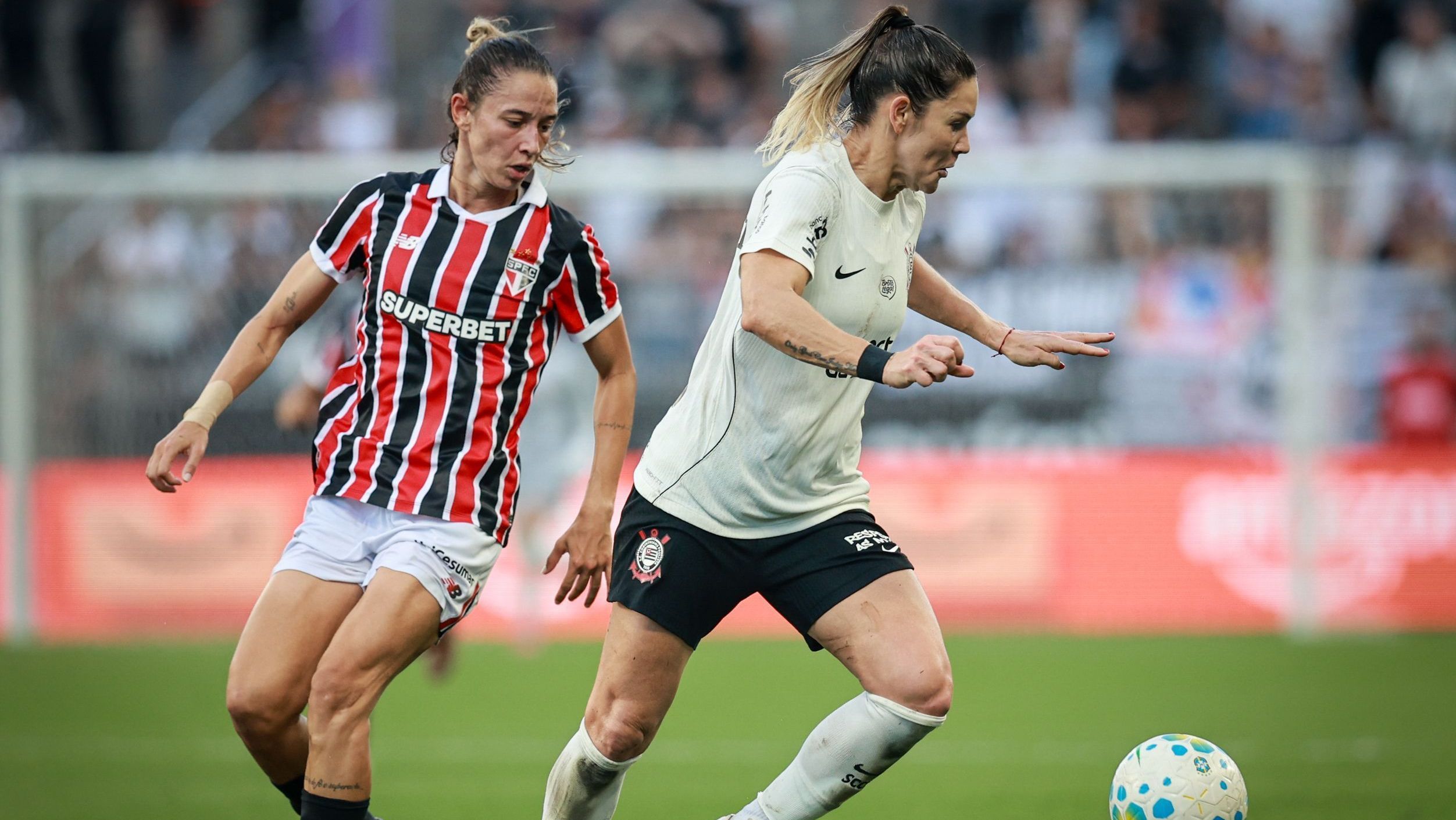 São Paulo tenta quebrar hegemonia do Corinthians no Brasileirão