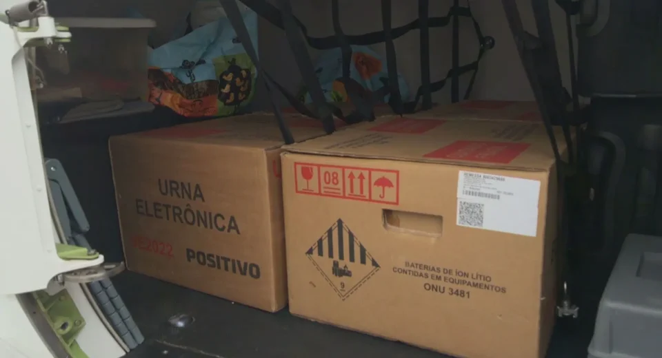 TRE-SP freta dois jatos para buscar urnas no interior de SP