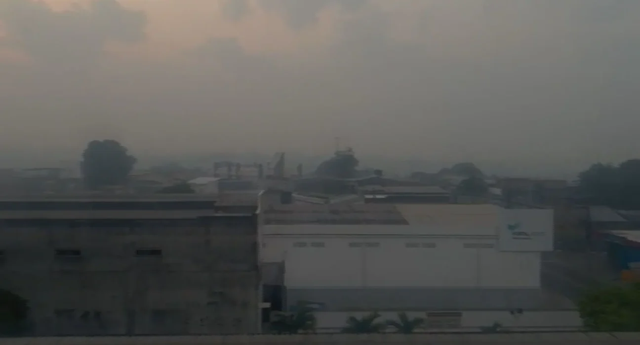 Fumaça mantém Manaus em alerta; proteja sua saúde hoje!