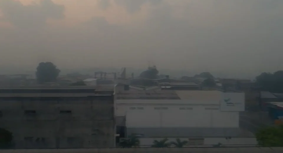 Fumaça mantém Manaus em alerta; proteja sua saúde hoje!