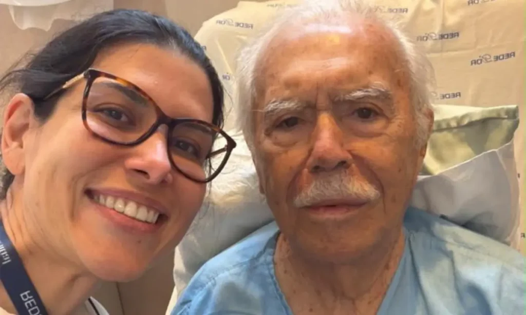 Sarney diz que está no quarto e se recupera bem da cirurgia