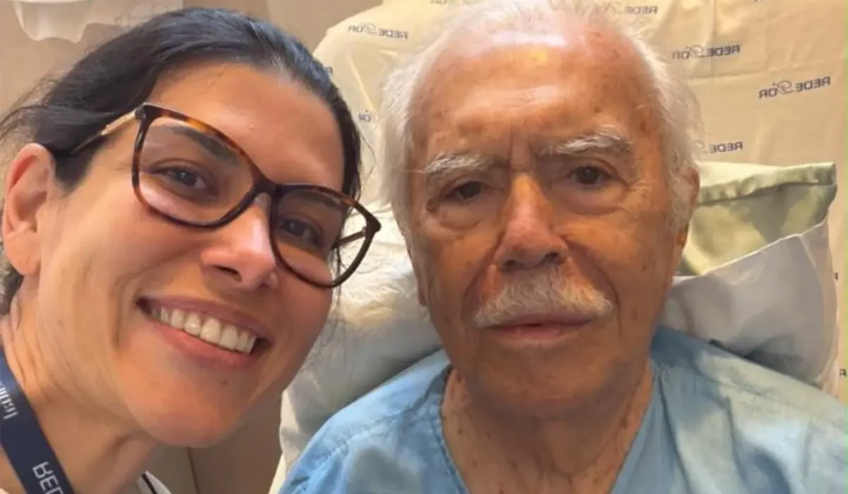 Sarney diz que está no quarto e se recupera bem da cirurgia