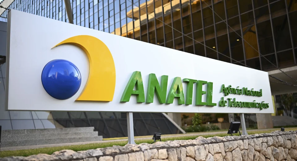 Anatel vai exigir biometria facial para manter linhas ativas