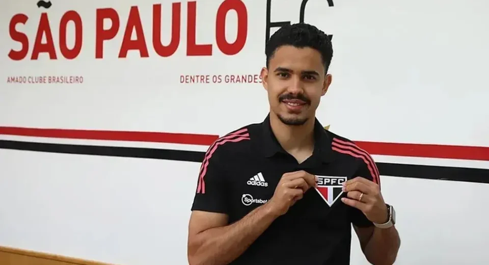 São Paulo faz acordo com jogador por dívida de R$ 2 milhões e evita problemas financeiros