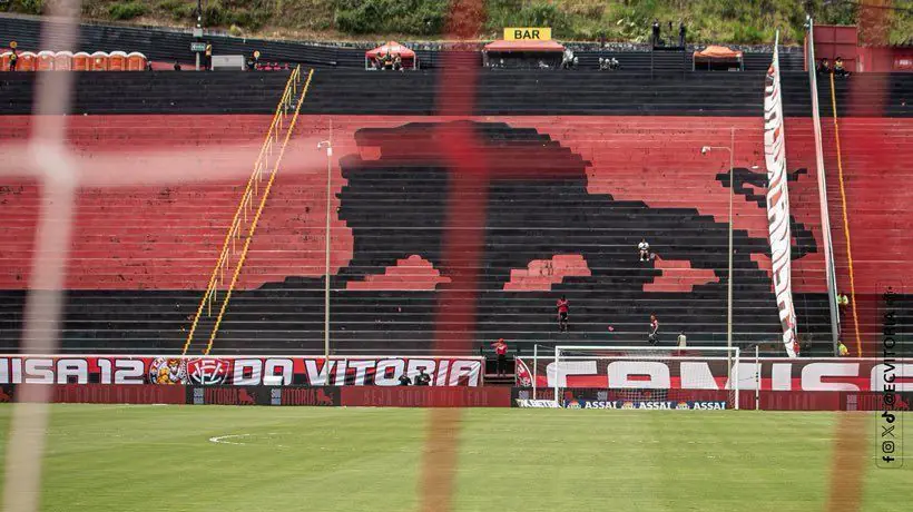 Vitória x Athletico-PR: escalções e onde assistir ao Brasileirão