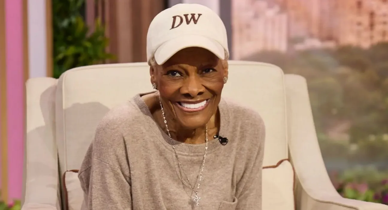 Dionne Warwick cancela show e revela problemas de saúde sérios