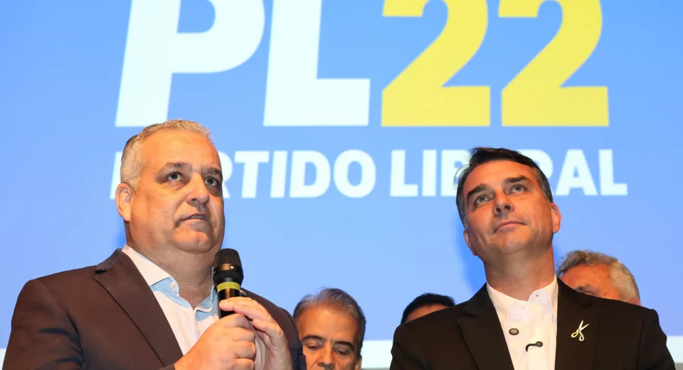 Ministra do TSE manda PT apagar post sobre vice de Flávio