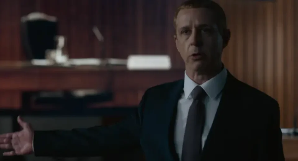 Jeremy Strong não quer culpar Zuckerberg em novo filme: Defensiva clara